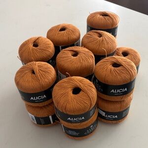 NWT Stacy Charles Alicia 100% Linen Yarn - 17+ skeins